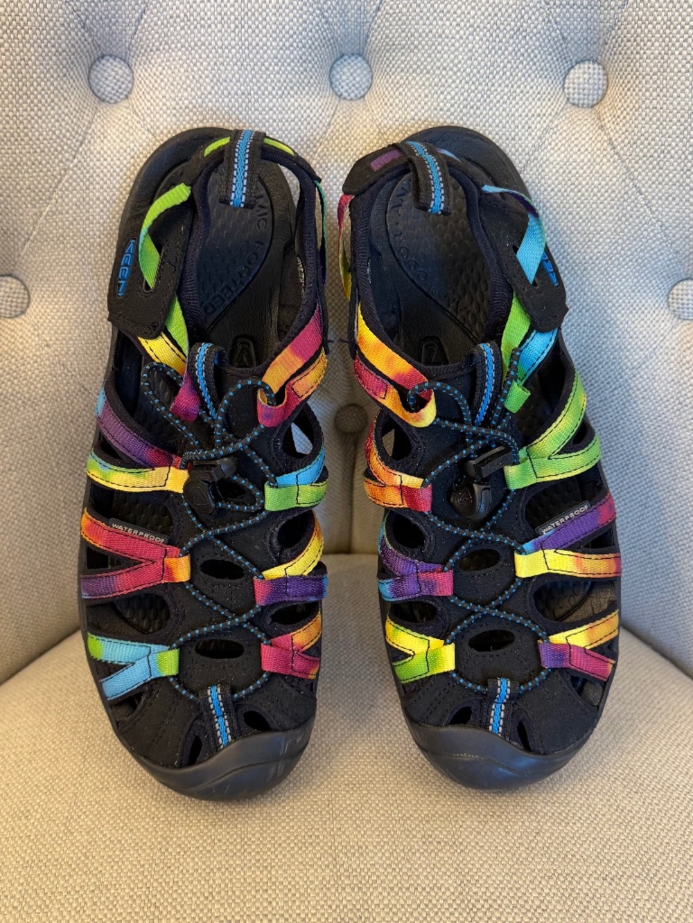 KEEN Whisper Sport Sandal Black Tie Dye Rainbow Women’s Size 10